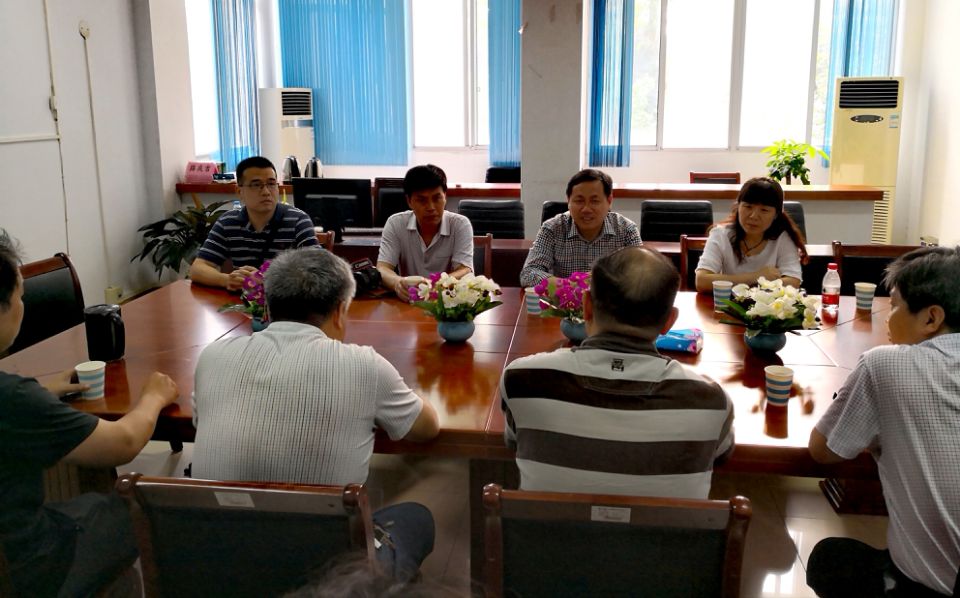 在南阳理工学院计算机与2138CC太阳集团进行座谈交流